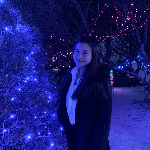 Meet your Posher, Kimberly - Picture 1 of 1